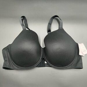 Auden lightly lined full coverage T-Shirt bra. Size 46D. Color Black.